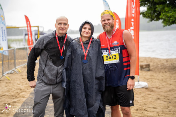 LUK-Connect Triathlon Szemud 2026. Znamy zwycięzców rywalizacji nad jeziorem Wysoka.