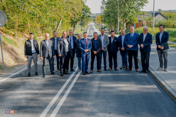 Odbiór kolejnego etapu drogi Kielno - Kowalewo